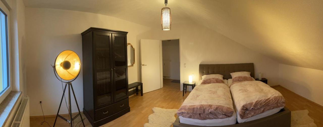 Ferienwohnung Balkonblick Am Hirschberg Sankt Wendel Bagian luar foto
